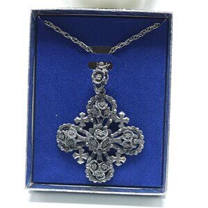 Vintage Stanhome Stanley Home Products Antiqued Rosettes Pendant No. 3828
